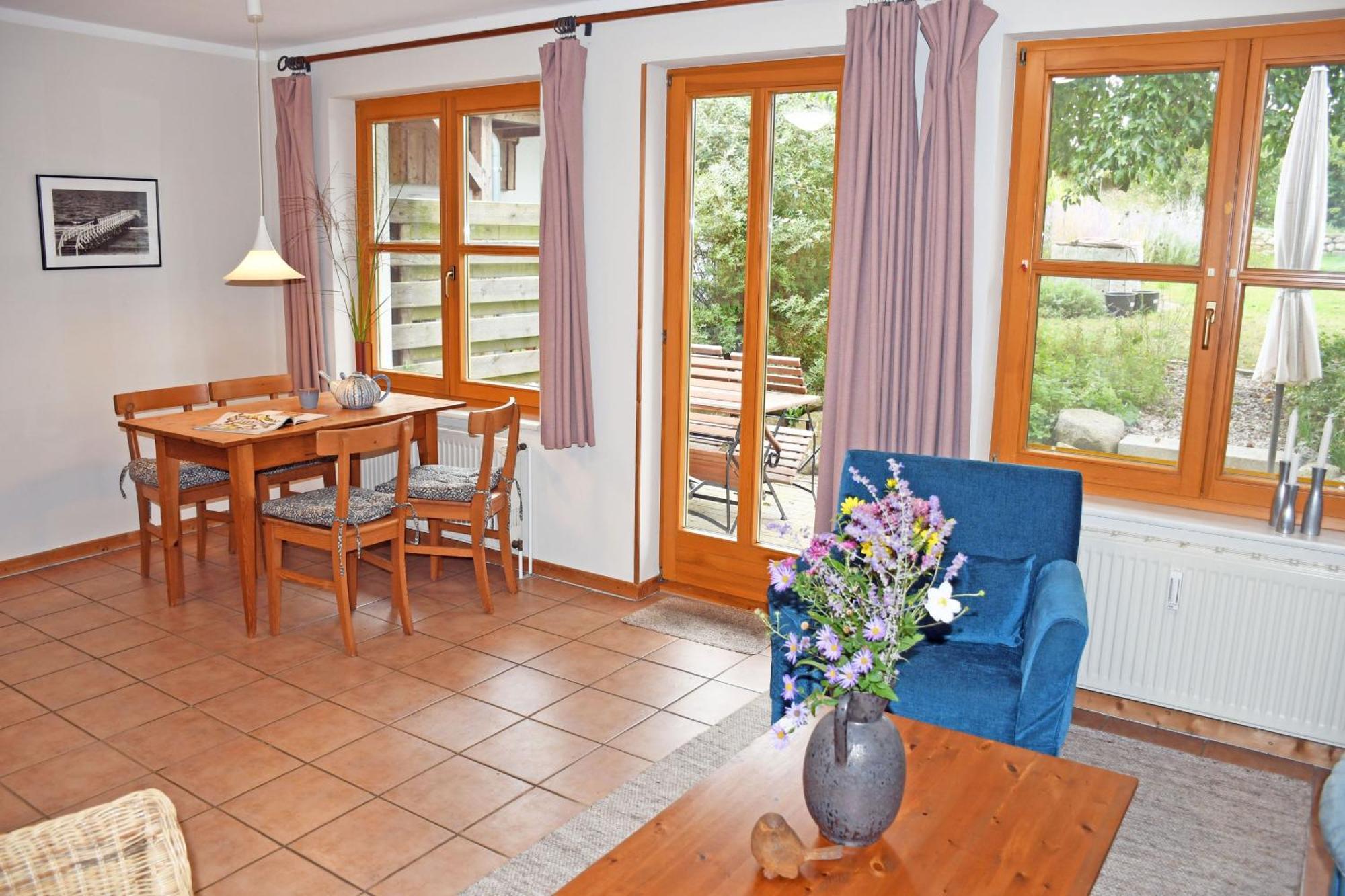 Ferienwohnungen Im Fischerdorf Und Neu Reddevitz Exterior photo